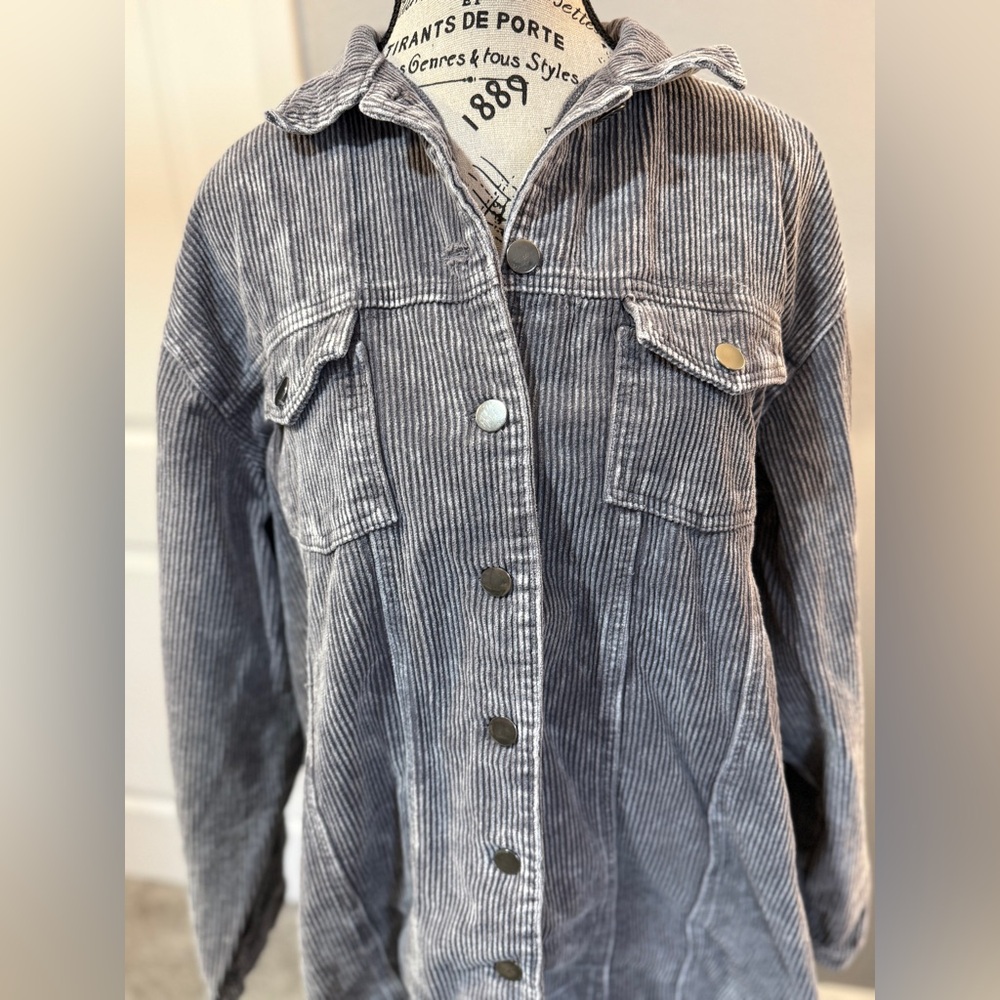 POL Corduroy Button-Down Shacket – Size Medium - Picture 4 of 8
